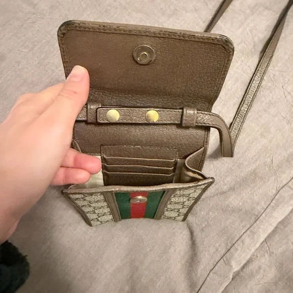 Gucci Beige Monogram Crossbody with Red and Green Stripe - Picture 2 of 3
